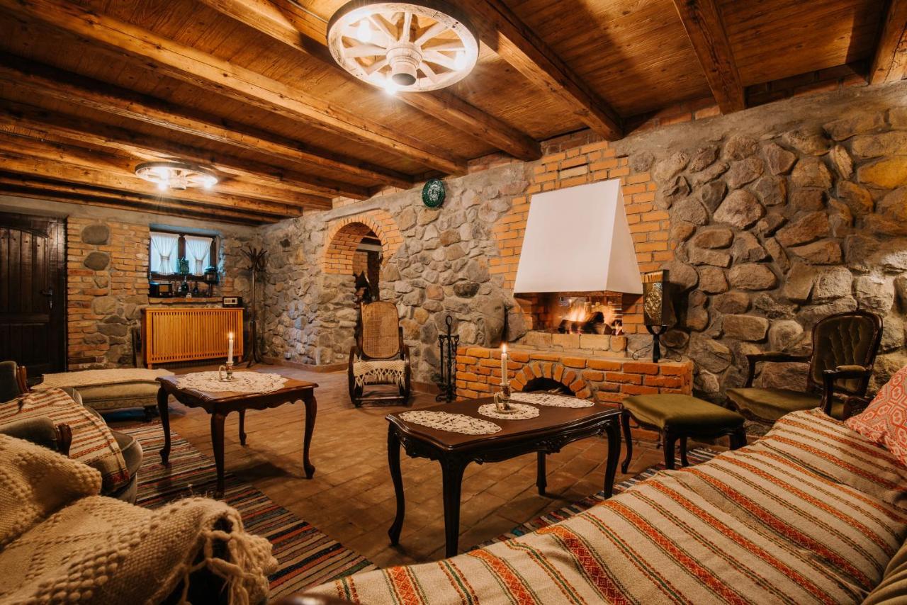 Molnos Kuria Pension Corund  Esterno foto