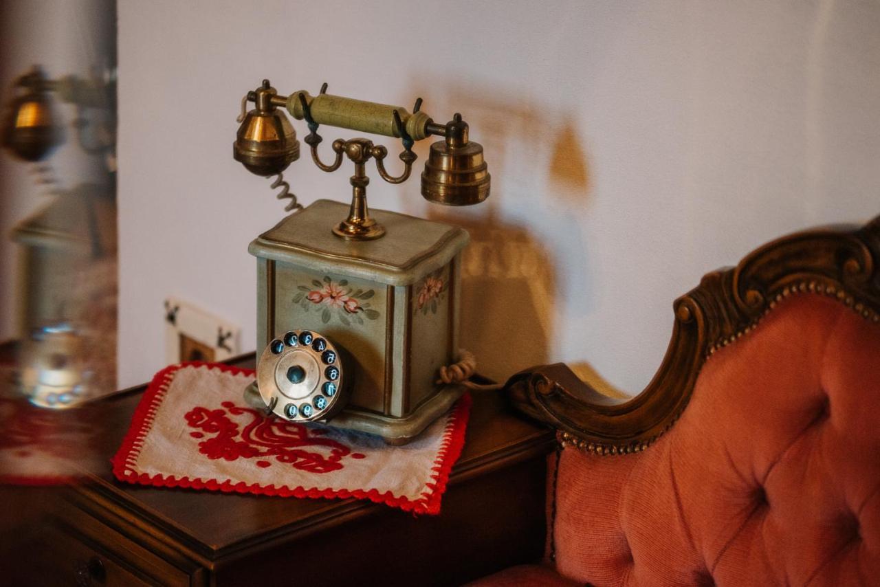 Molnos Kuria Pension Corund  Esterno foto